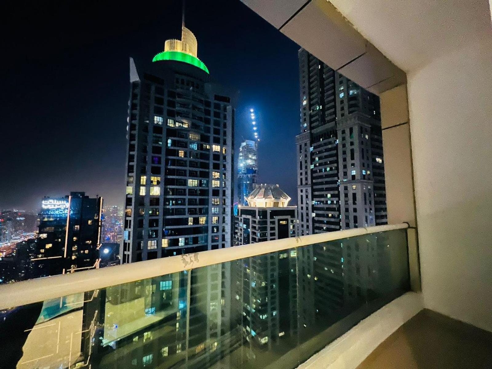 High Floor With City Skyline & Burj Khalifa View 3 Bedroom Unit Marina 迪拜 外观 照片