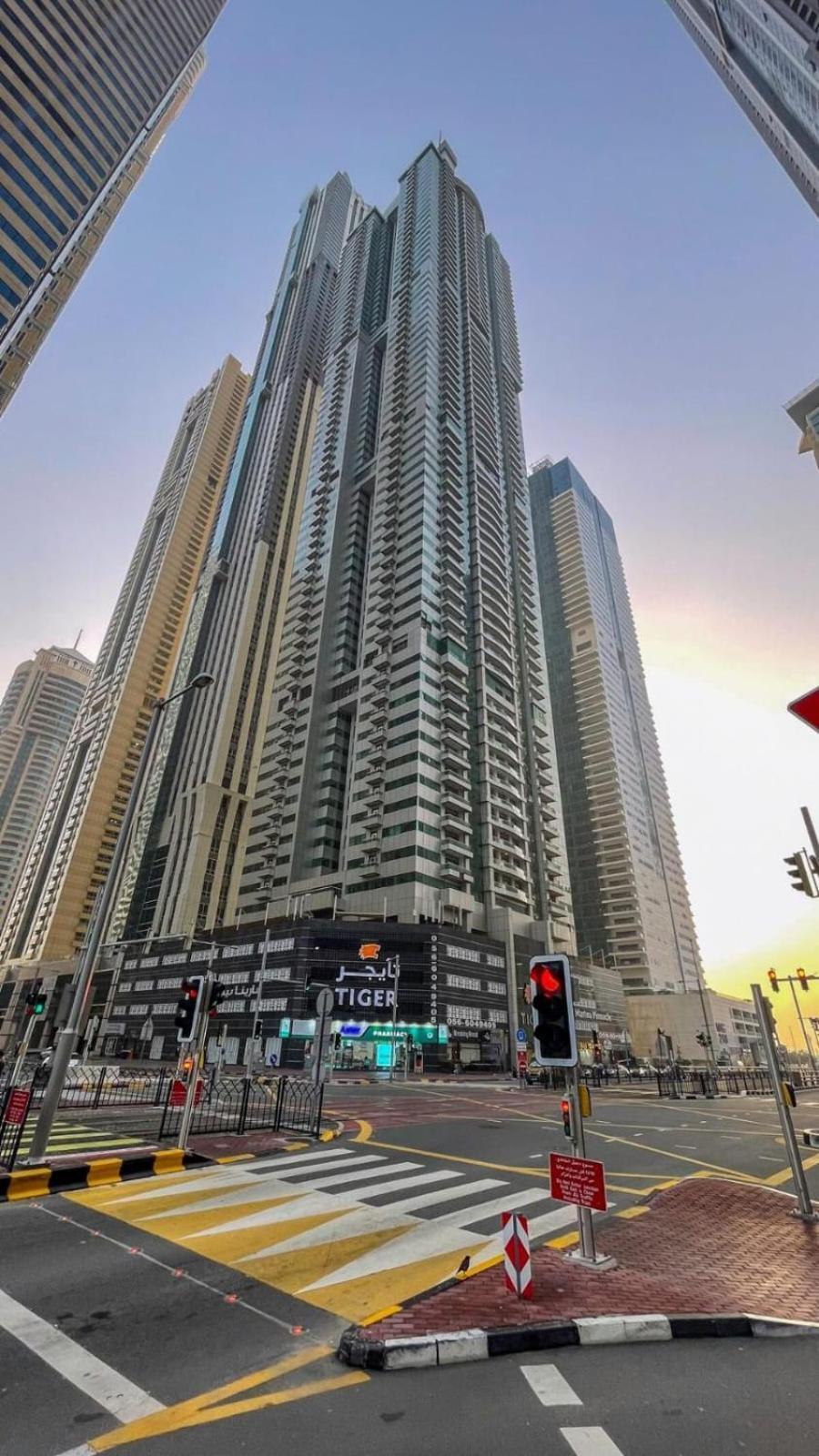High Floor With City Skyline & Burj Khalifa View 3 Bedroom Unit Marina 迪拜 外观 照片